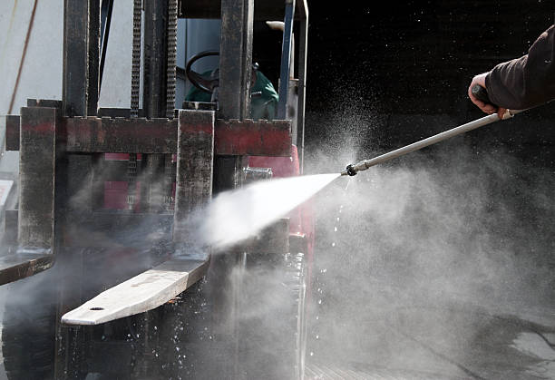 Best Warehouse Cleaning  in Talent, OR